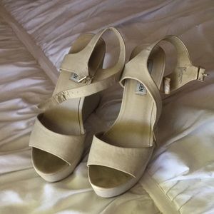 Steve Madden nude wedges.